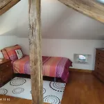 In Dordogne Are Two Charming, Spacious Offering Privacy And Tranquillity For That Perfect Get Away Lamothe (Dordogne)