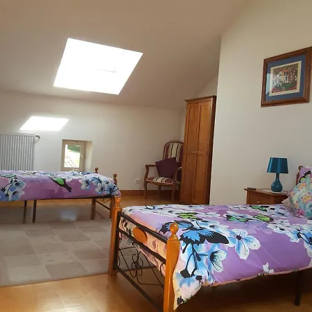 In Dordogne Are Two Charming, Spacious Offering Privacy And Tranquillity For That Perfect Get Away Lamothe (Dordogne)