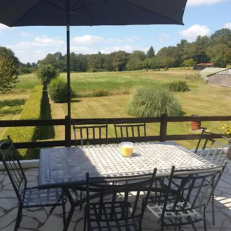In Dordogne Are Two Charming, Spacious Offering Privacy And Tranquillity For That Perfect Get Away *
