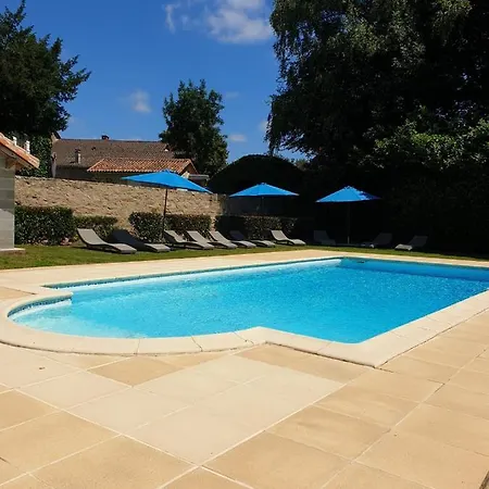In Dordogne Are Two Charming, Spacious Offering Privacy And Tranquillity For That Perfect Get Away