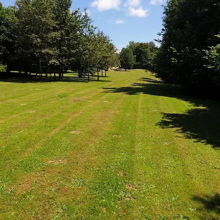 בית נופש In Dordogne Are Two Charming, Spacious Offering Privacy And Tranquillity For That Perfect Get Away Lamothe (Dordogne)