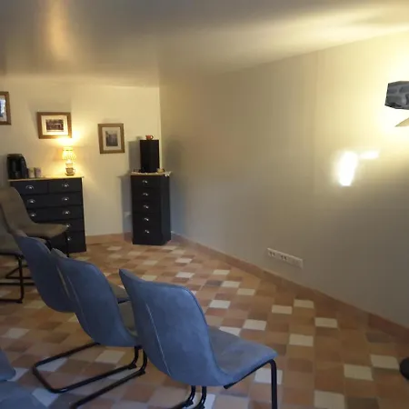 In Dordogne Are Two Charming, Spacious Offering Privacy And Tranquillity For That Perfect Get Away בית נופש *