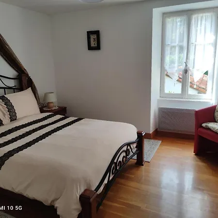 בית נופש In Dordogne Are Two Charming, Spacious Offering Privacy And Tranquillity For That Perfect Get Away Lamothe (Dordogne)